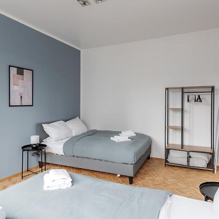 Flats 4 You, Moderne City Wohnung Naehe Hbf, Due-Messe 20 Min, Netflix, Kueche Ντούισμπουργκ Εξωτερικό φωτογραφία